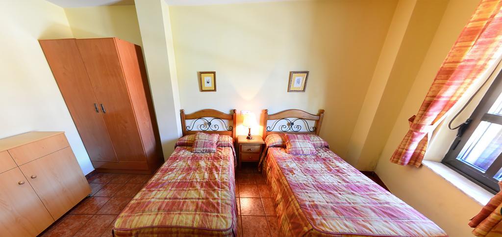 Hostal Bar Stop Hotel Velilla del Rio Carrion Luaran gambar
